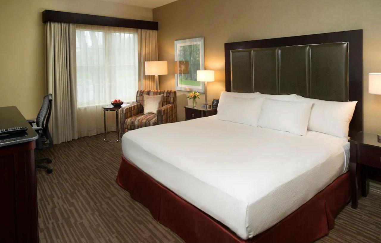 Doubletree By Hilton Raleigh Durham Airport At Research Triangle Park Hotel ภายนอก รูปภาพ