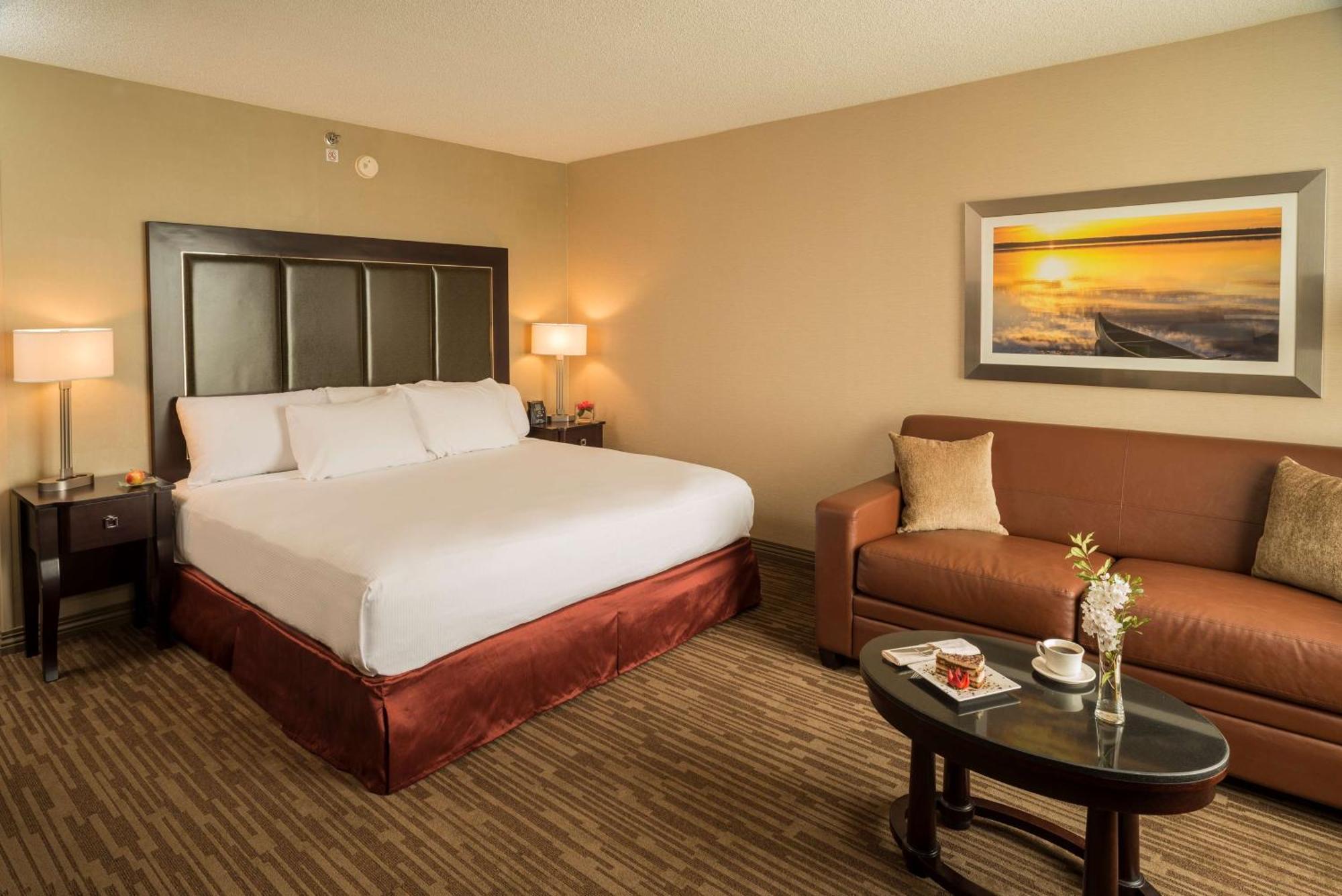 Doubletree By Hilton Raleigh Durham Airport At Research Triangle Park Hotel ภายนอก รูปภาพ
