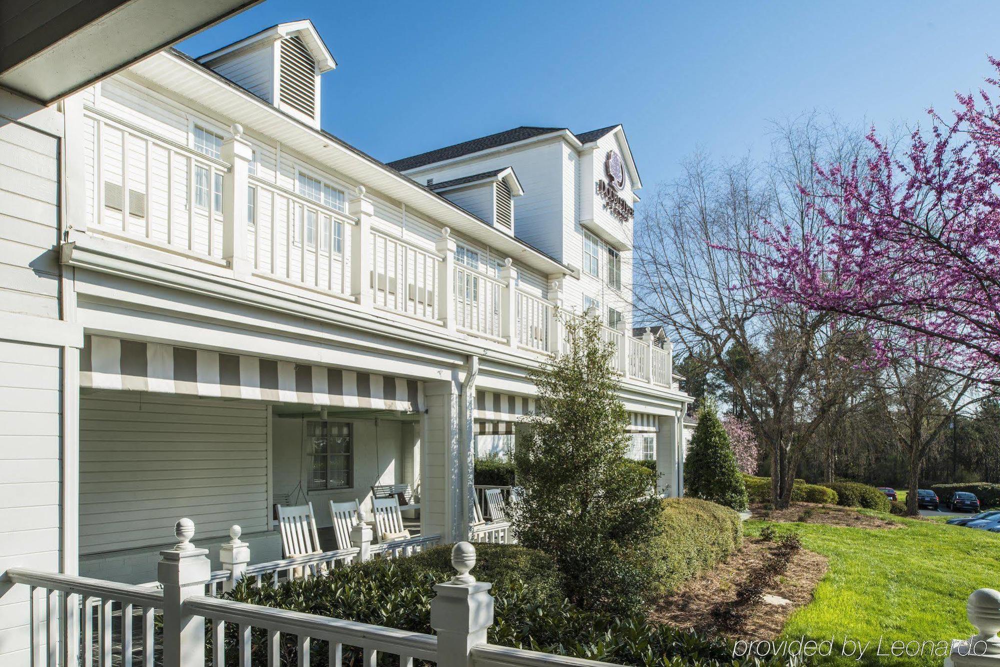 Doubletree By Hilton Raleigh Durham Airport At Research Triangle Park Hotel ภายนอก รูปภาพ