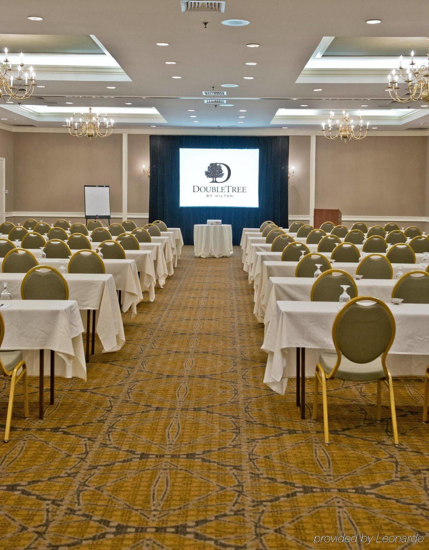 Doubletree By Hilton Raleigh Durham Airport At Research Triangle Park Hotel ภายนอก รูปภาพ