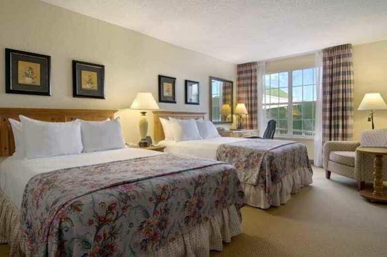 Doubletree By Hilton Raleigh Durham Airport At Research Triangle Park Hotel ภายนอก รูปภาพ